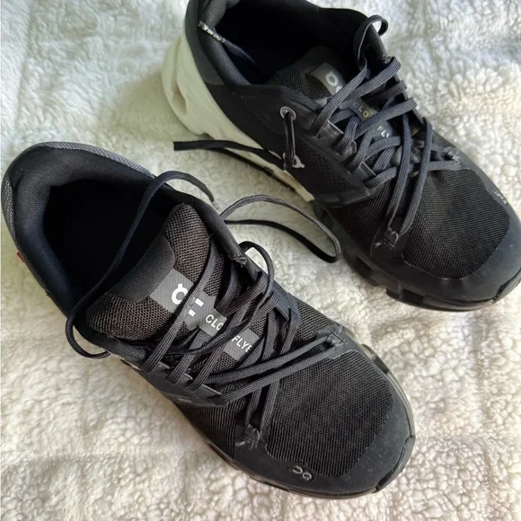 On Cloud CloudFlyer Sneakers, W8 - Picture 3 of 9